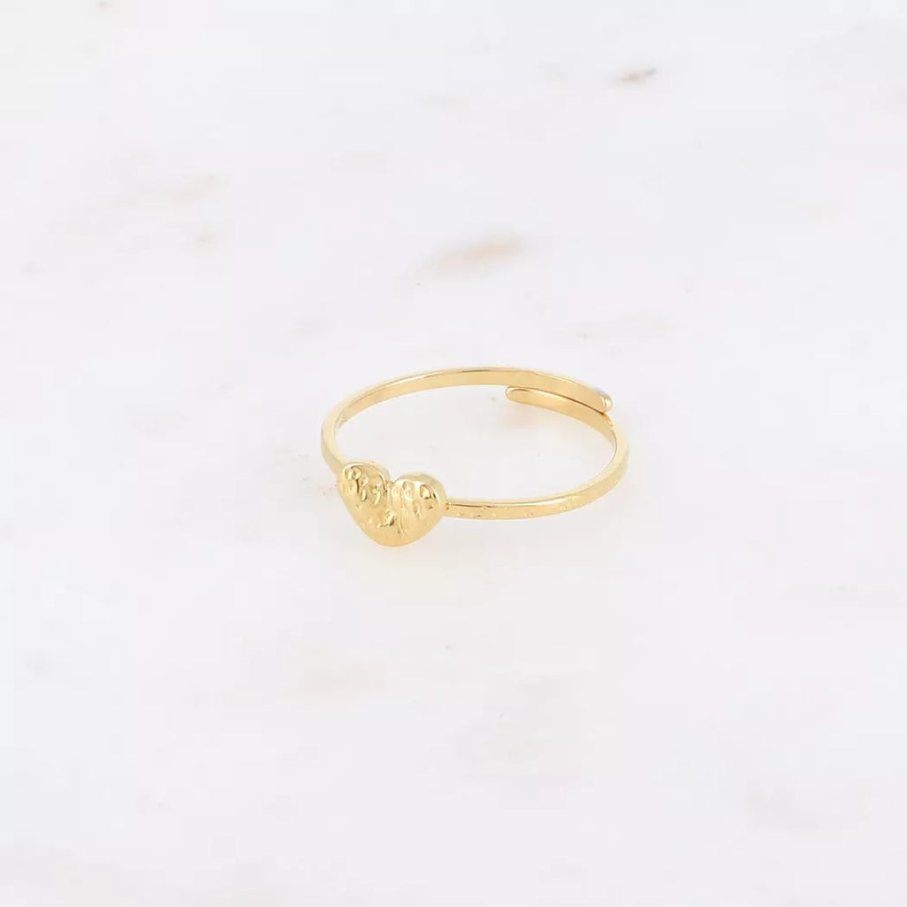 Bague fine - cœur plat texturé - anneau martelé
